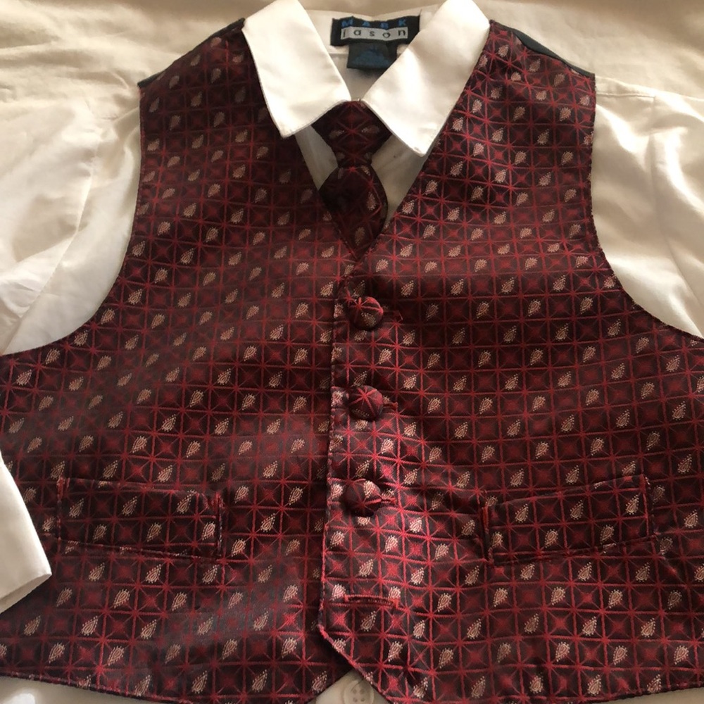 Shirt, tie, vest & pants 4 piece set toddler boys new size 4T Mark Jason
